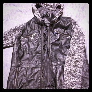 Jacket barely used. Just doesn't fit me